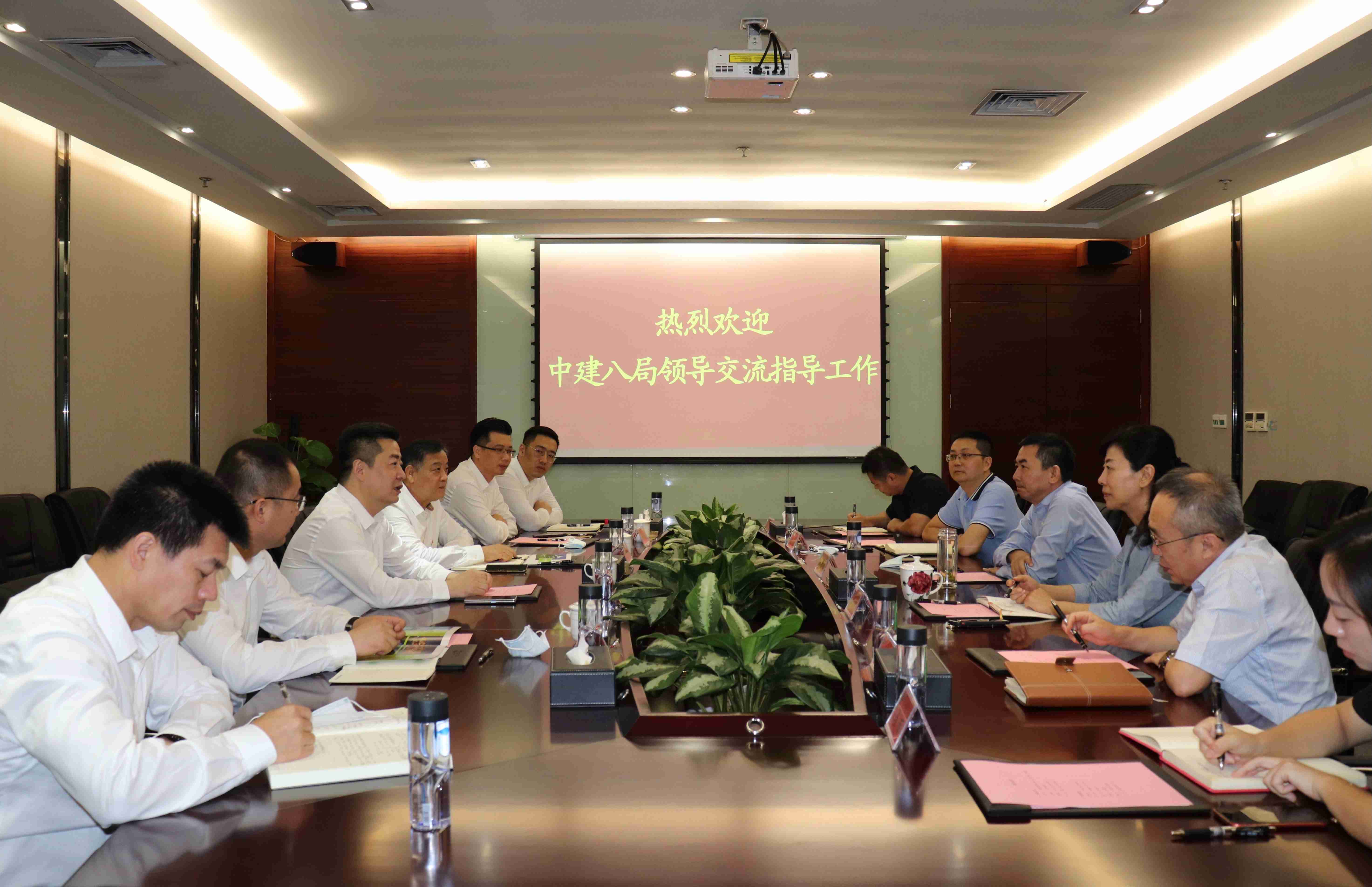 中国修建第八工程局向导到访Galaxy银河国际